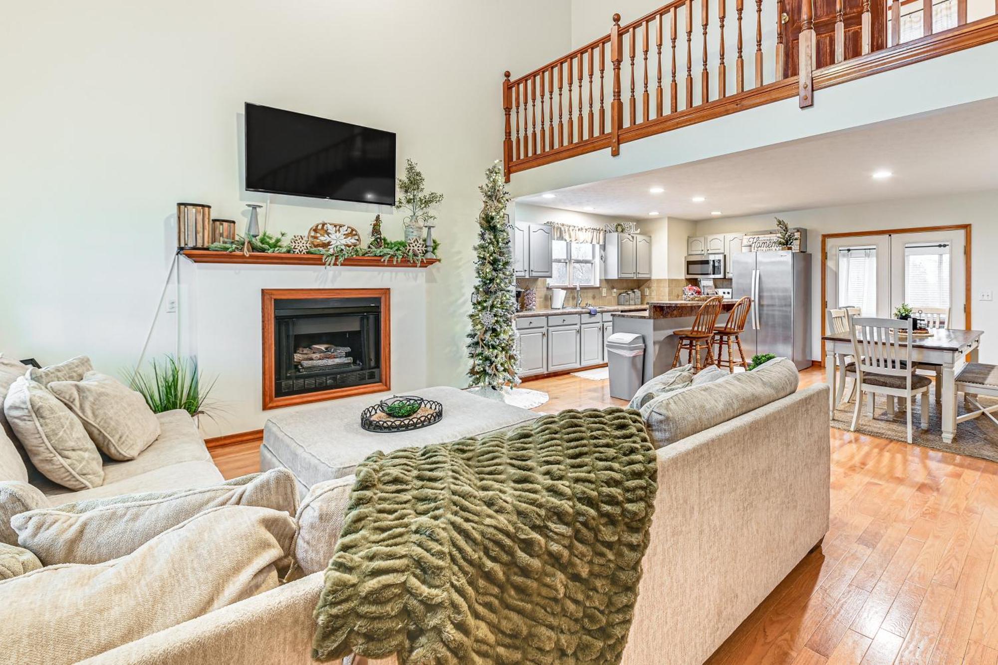Villa Williamstown Gem With Private Pool And Hot Tub! Extérieur photo